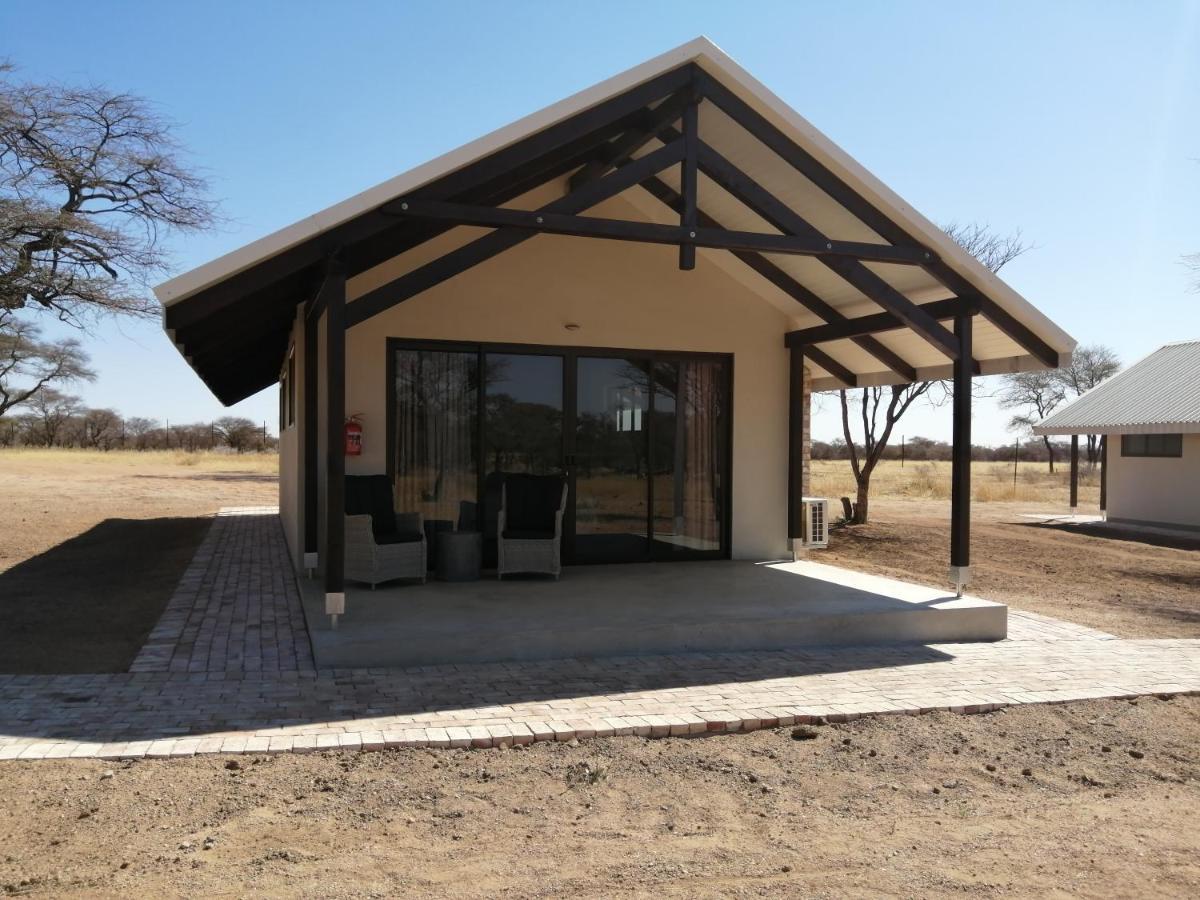 Khan River Lodge Wilhelmstal Exteriör bild